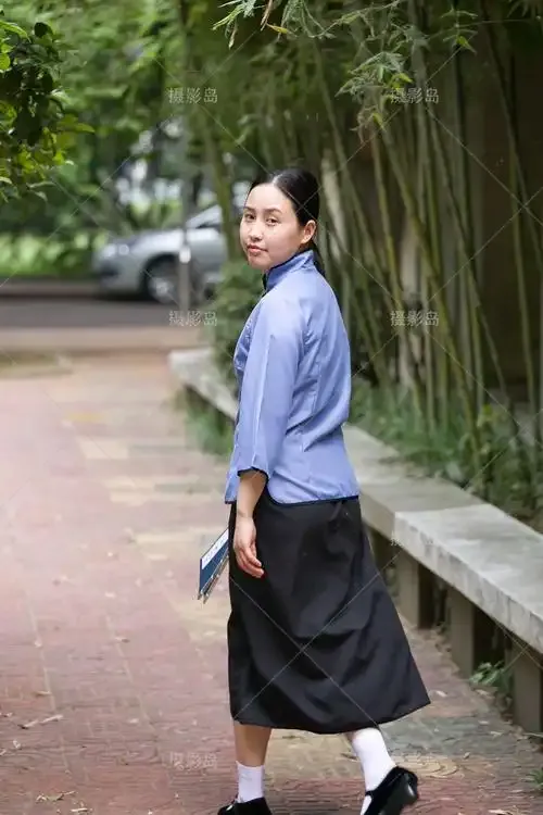 夜月直播用户陈女士评价头像