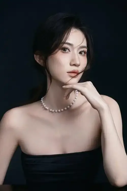 夜月直播热门主播活动画面展示图